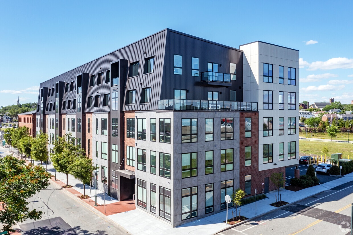 580-south-water-providence-ri-primary-photo.jpg
