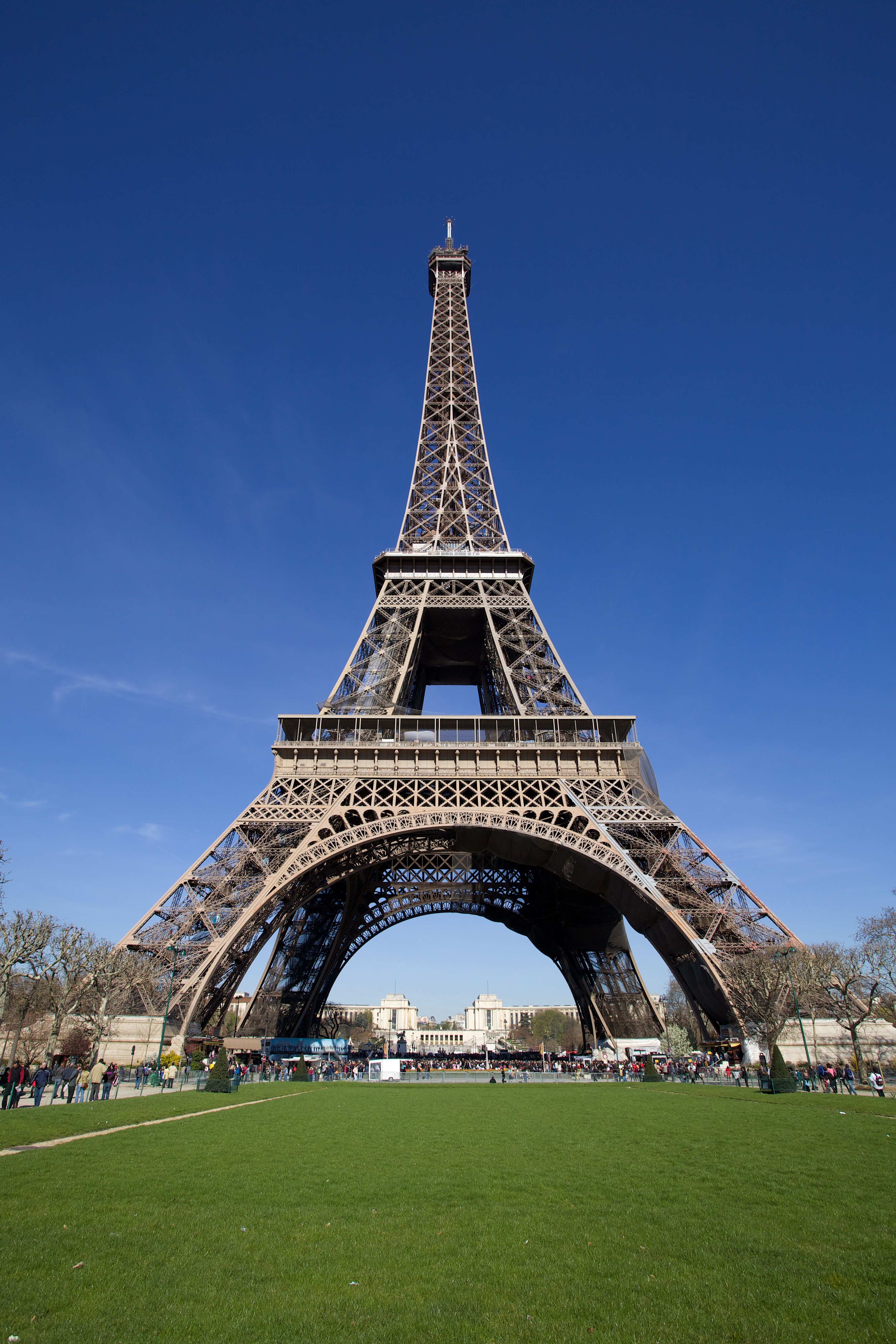 Eiffel Tower..jpg