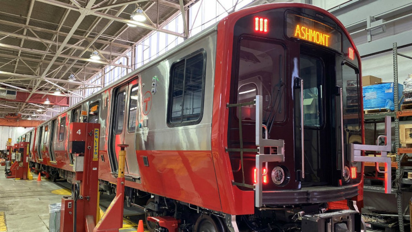 New-MBTA-Red-Line-Cars.jpg