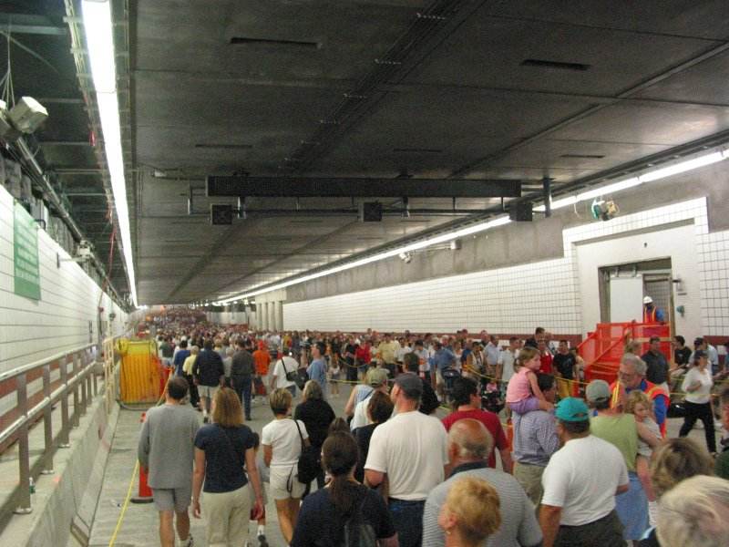tunnel01.jpg