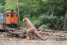 DINOTROLLEY011.JPG